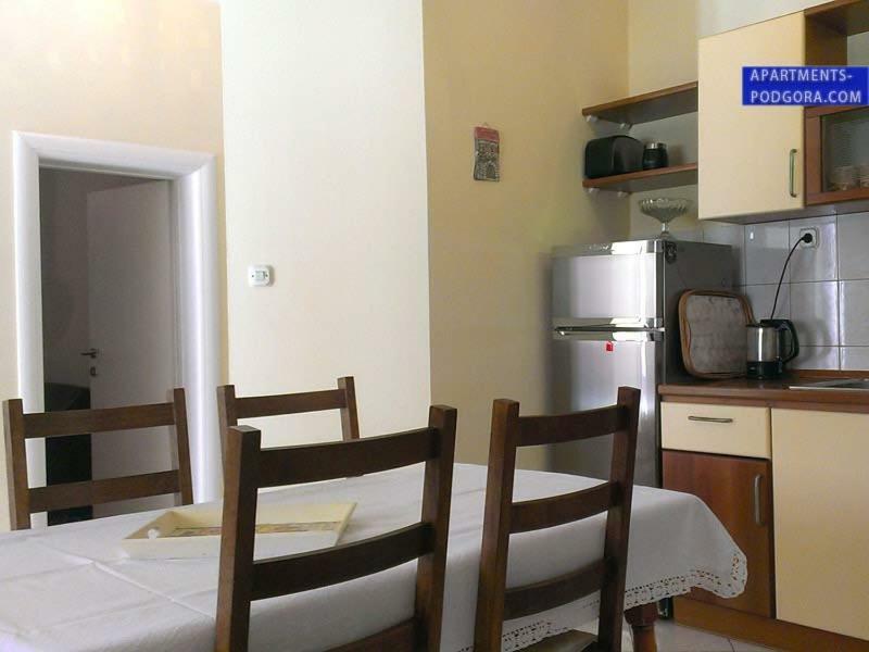 Apartment Dubravka Podgora Exterior photo